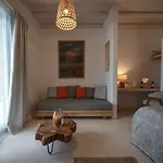 Отель Myconian Crown By Mr And Mrs White 4*