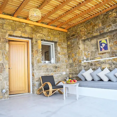 Myconian Crown كالافاتيس