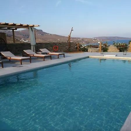 Hotell Myconian Crown By Mr And Mrs White