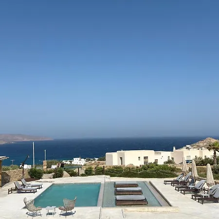 فندق Myconian Crown