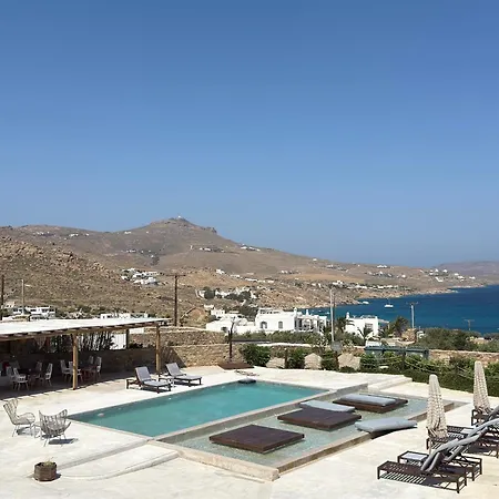 Ξενοδοχείο Myconian Crown 4*