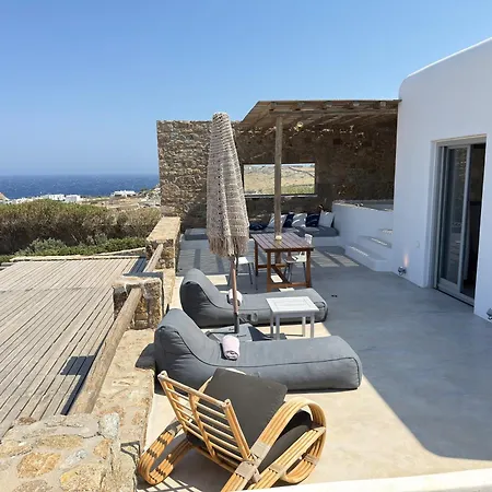 Myconian Crown فندق