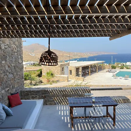 Myconian Crown By Mr And Mrs White 4*