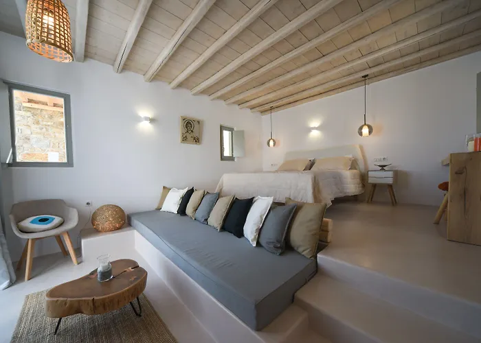 Ξενοδοχείο Myconian Crown 4*