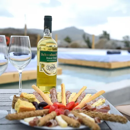 Myconian Crown ホテル カラファティス