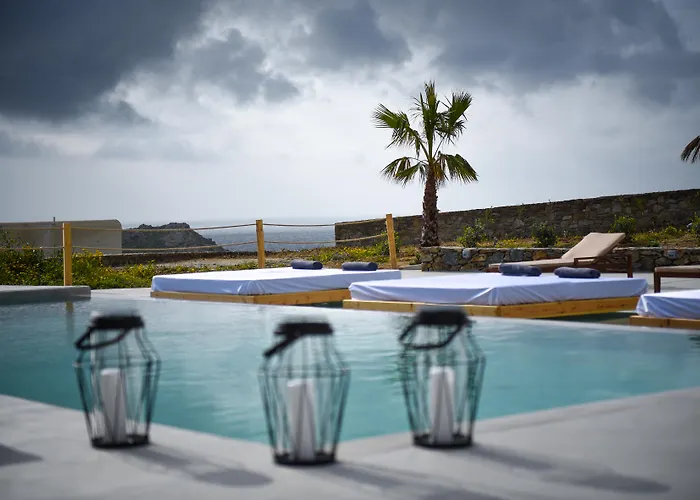 Hotel Myconian Crown