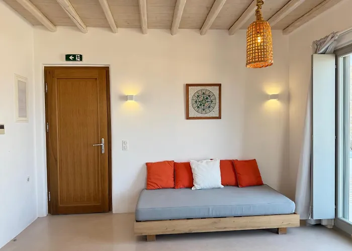 ホテル Myconian Crown カラファティス